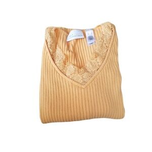 ☘️Clearance ☘️First Issue V neck Sweater